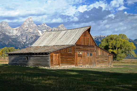 Moulton Barn
